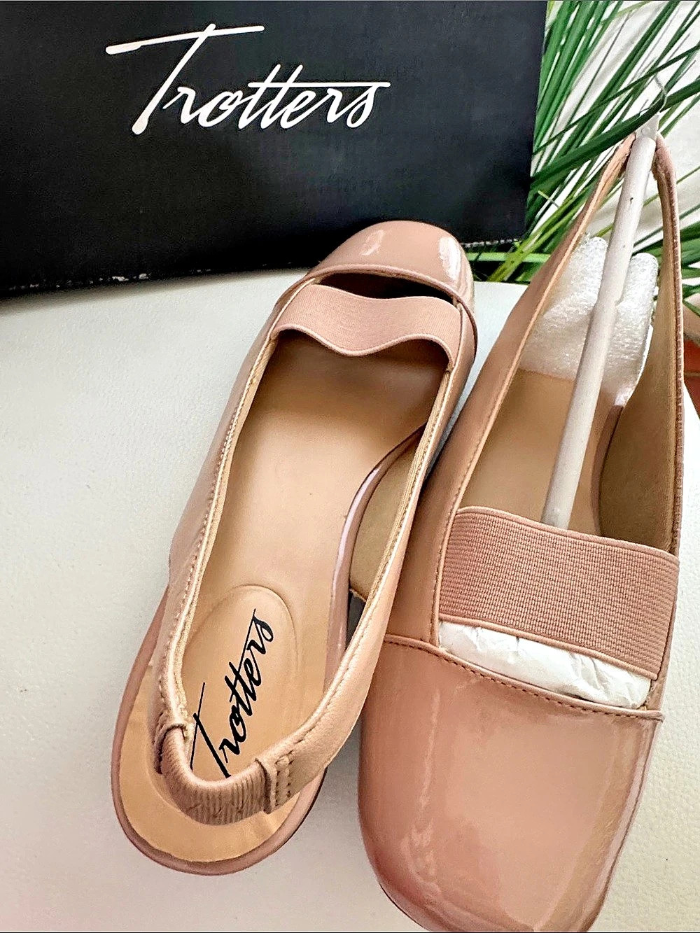 Trotters Sarina Slingback Pump Patent Flats in Nude